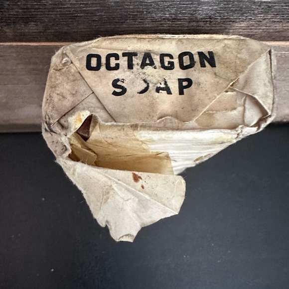 Vintage 7 oz. Bar OCTAGON Laundry Soap in Original Wrapper Discontinued READ - Picture 3 of 5